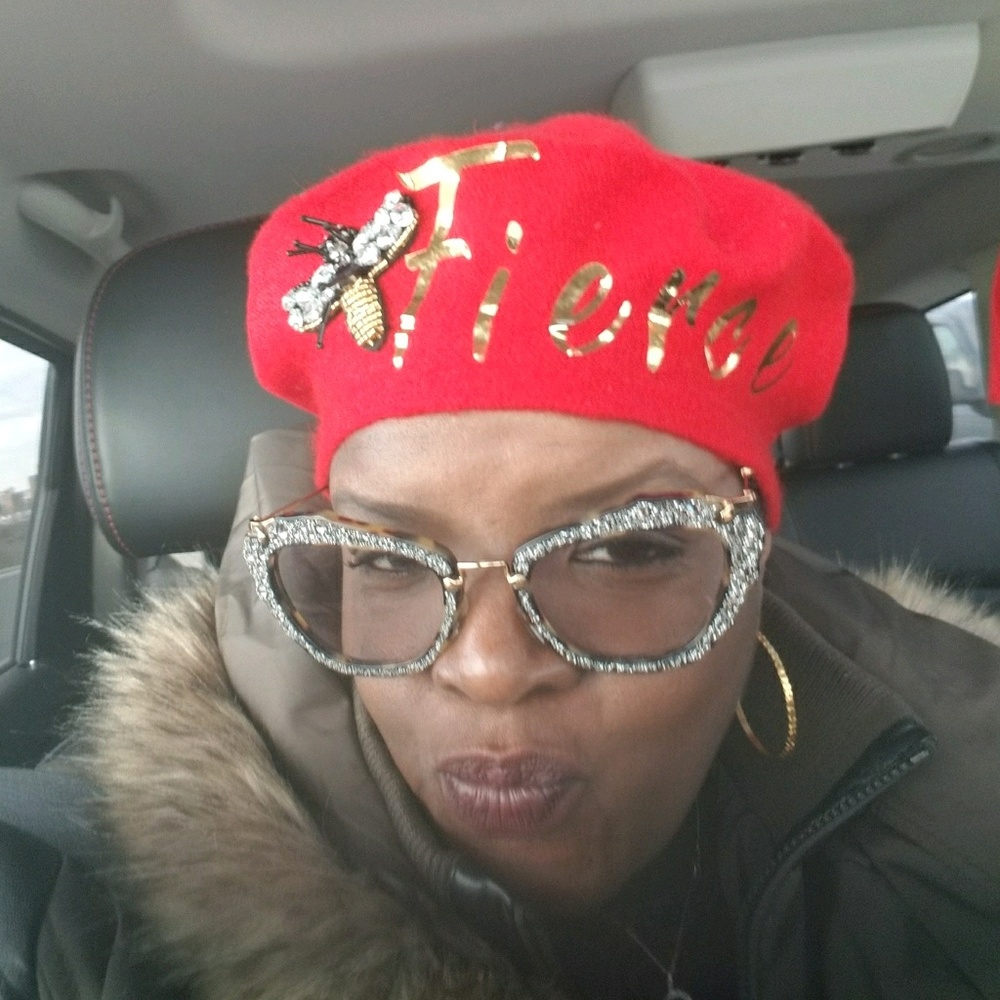 Meet your Posher, Yolanda